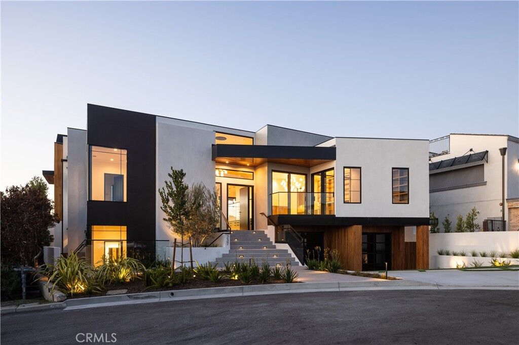 Property Photo:  237 Evening Canyon  CA 92625 