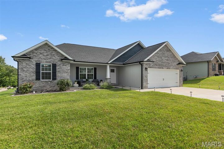 Property Photo:  835 Lochinvar Lane  MO 63701 