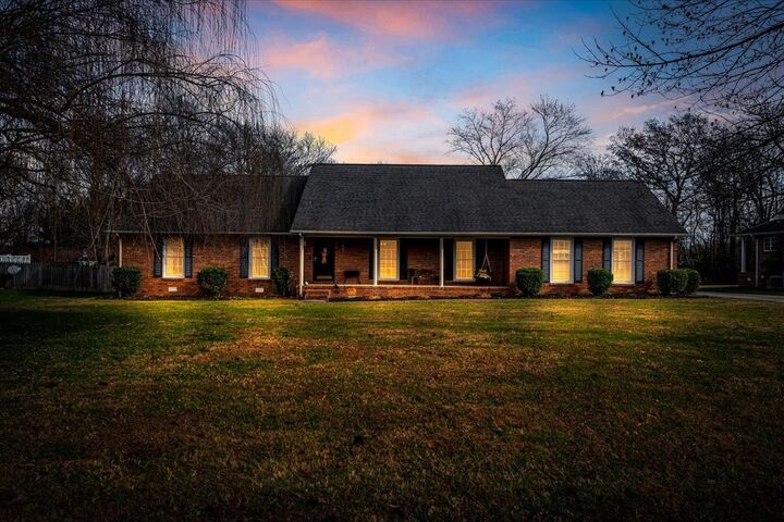 105 Safley Ct  Tullahoma TN 37388 photo