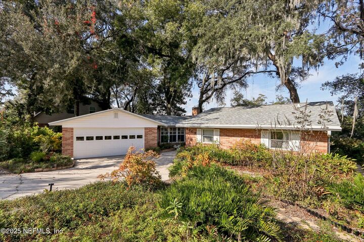 Property Photo:  5709 St Isabel Drive  FL 32277 