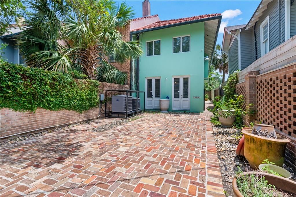 Property Photo:  2627 S Carrollton Avenue  LA 70118 