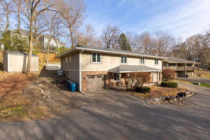 Property Photo: 3115 County Road 101 S MN 55391