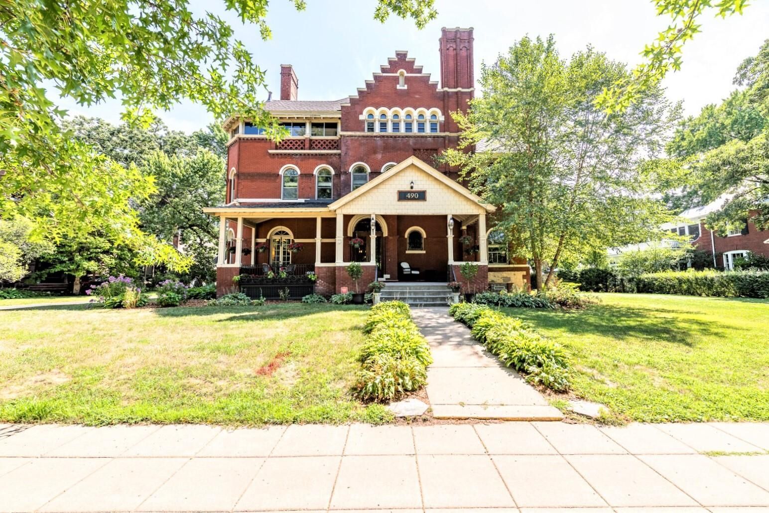 Property Photo: 490 Summit Avenue MN 55102