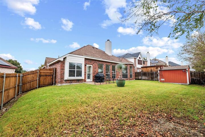 Property Photo:  304 Briar Cove Circle  TX 75154 