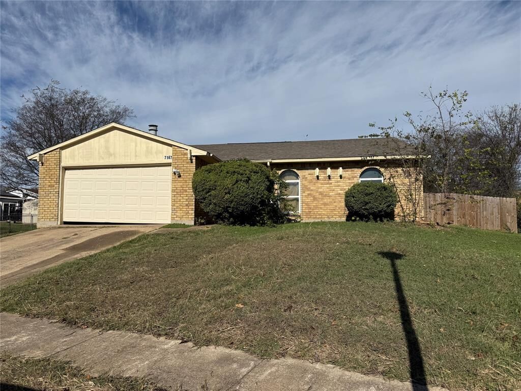 Property Photo:  7167 Winterberry Drive  TX 75249 