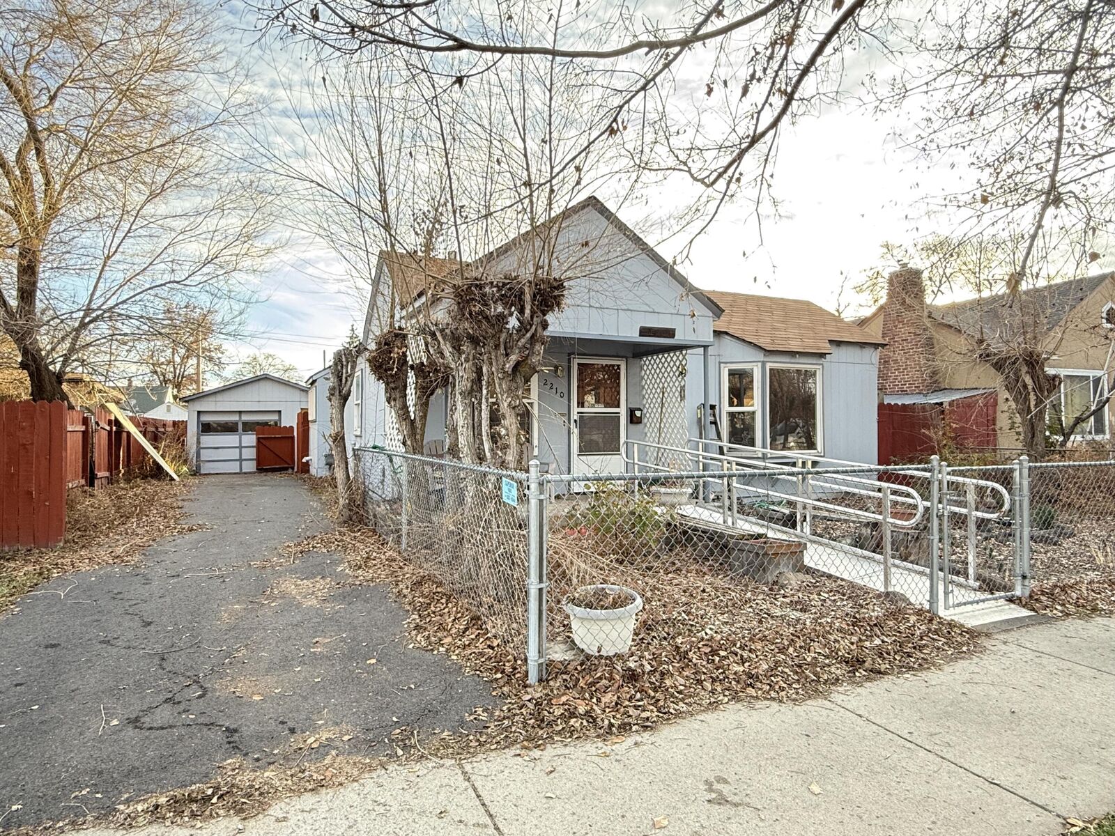 Property Photo:  2210 Wantland Avenue  OR 97601 