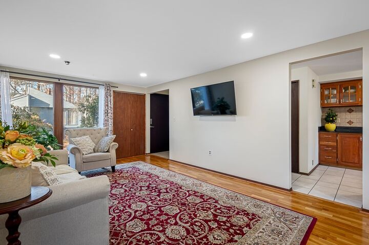 Property Photo:  140 Butternut Hollow 140  MA 01718 