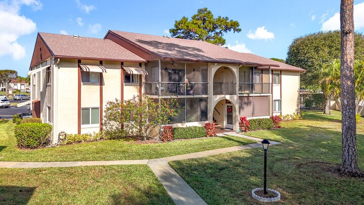 Property Photo:  3586 La Playas Court D2  FL 33463 