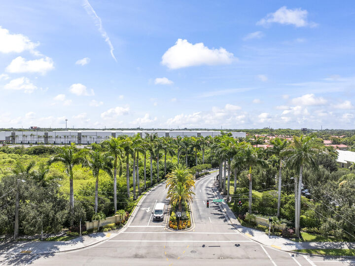 Property Photo: 151 Lake Monterey Circle FL 33426