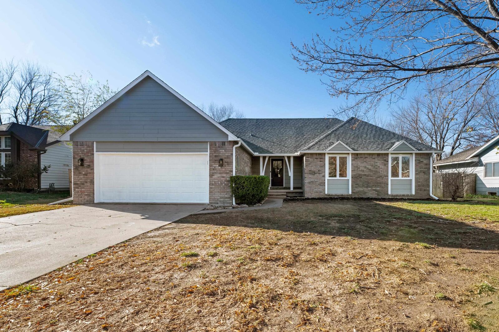Property Photo:  2461 N Bromfield Cir  KS 67226 