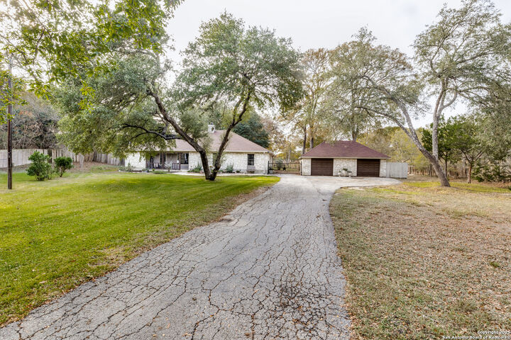 Property Photo:  104 Whippoorwill Ct  TX 78006 