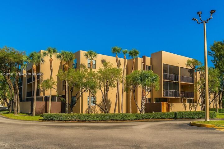 Property Photo:  10865 SW 112th Ave 218  FL 33176 