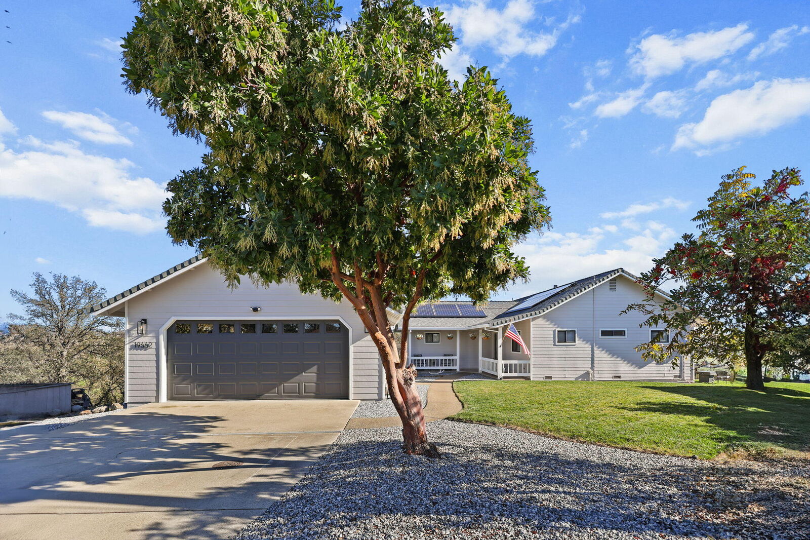 Property Photo: 19662 White Horse Place CA 96022
