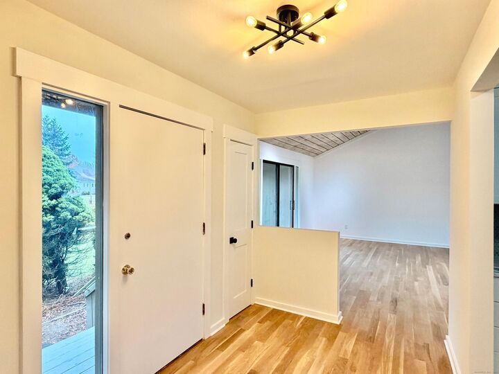 Property Photo:  133 Bannock Lane A  CT 06614 