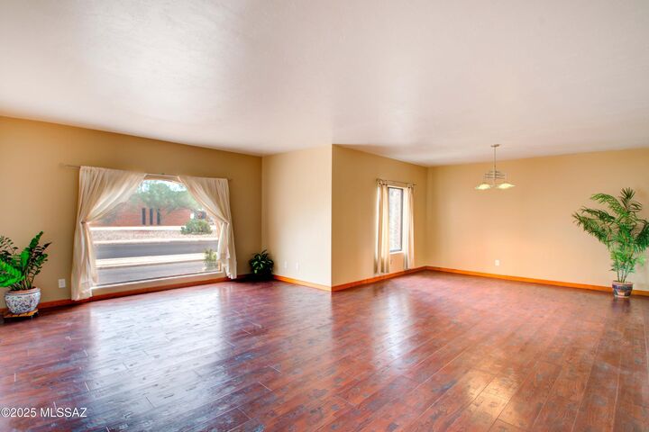 Property Photo: 460 S Colonia Avenue AZ 85711