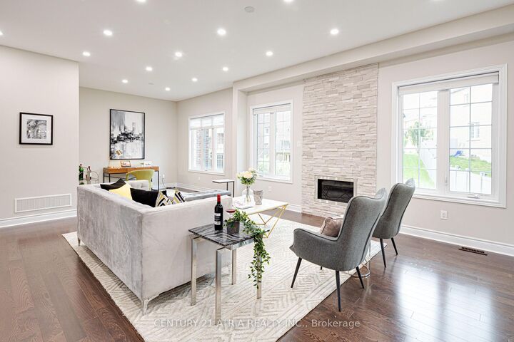 Property Photo:  19 Match Point Court  ON L4G 3J1 