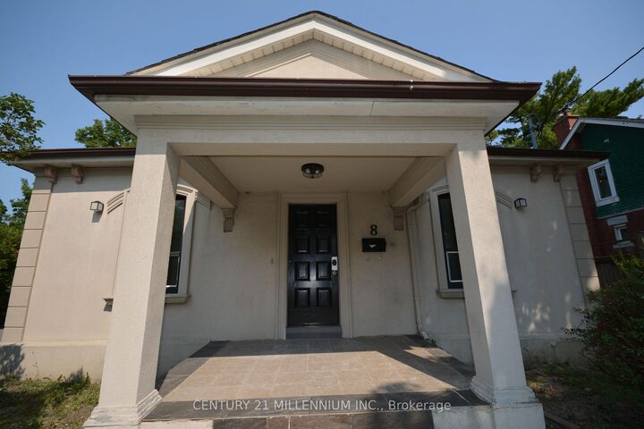 Property Photo:  8 West Street W  ON L6X 1V7 