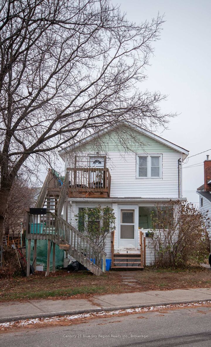 Property Photo:  118-120 Sixth Avenue W  ON P1B 3P2 