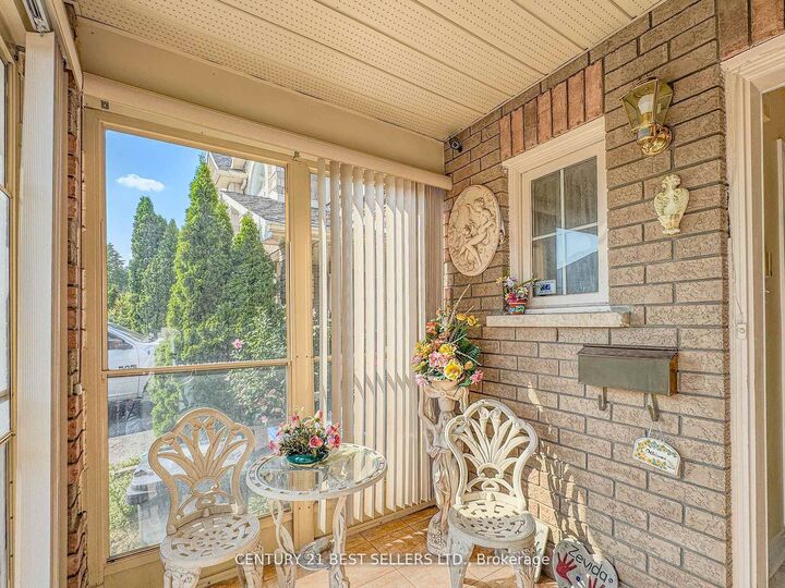 Property Photo:  5347 Red Brush Drive  ON L4Z 3Z5 