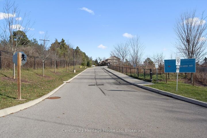 Property Photo: 7 Cityview Drive S 207 ON N1E 0R1