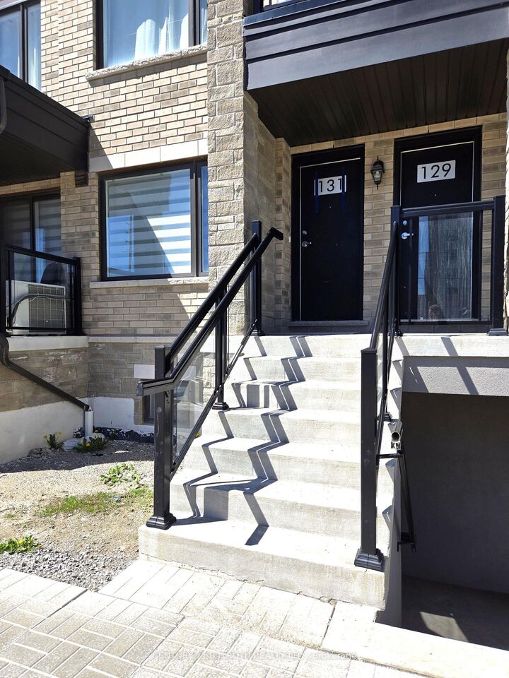 Property Photo: 131 Appletree Lane ON L9J 0P1