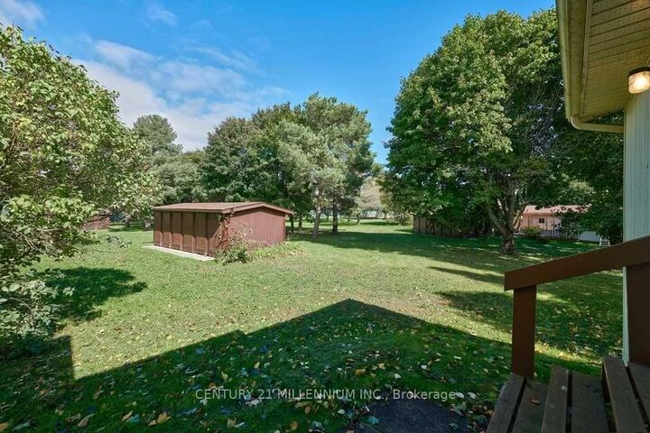 Property Photo:  41 Trefoil Drive N  ON L9S 1P7 