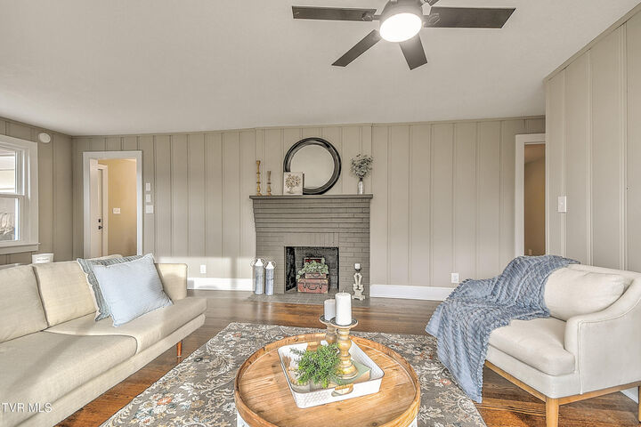 Property Photo:  1000 Lincoln Avenue  TN 37604 