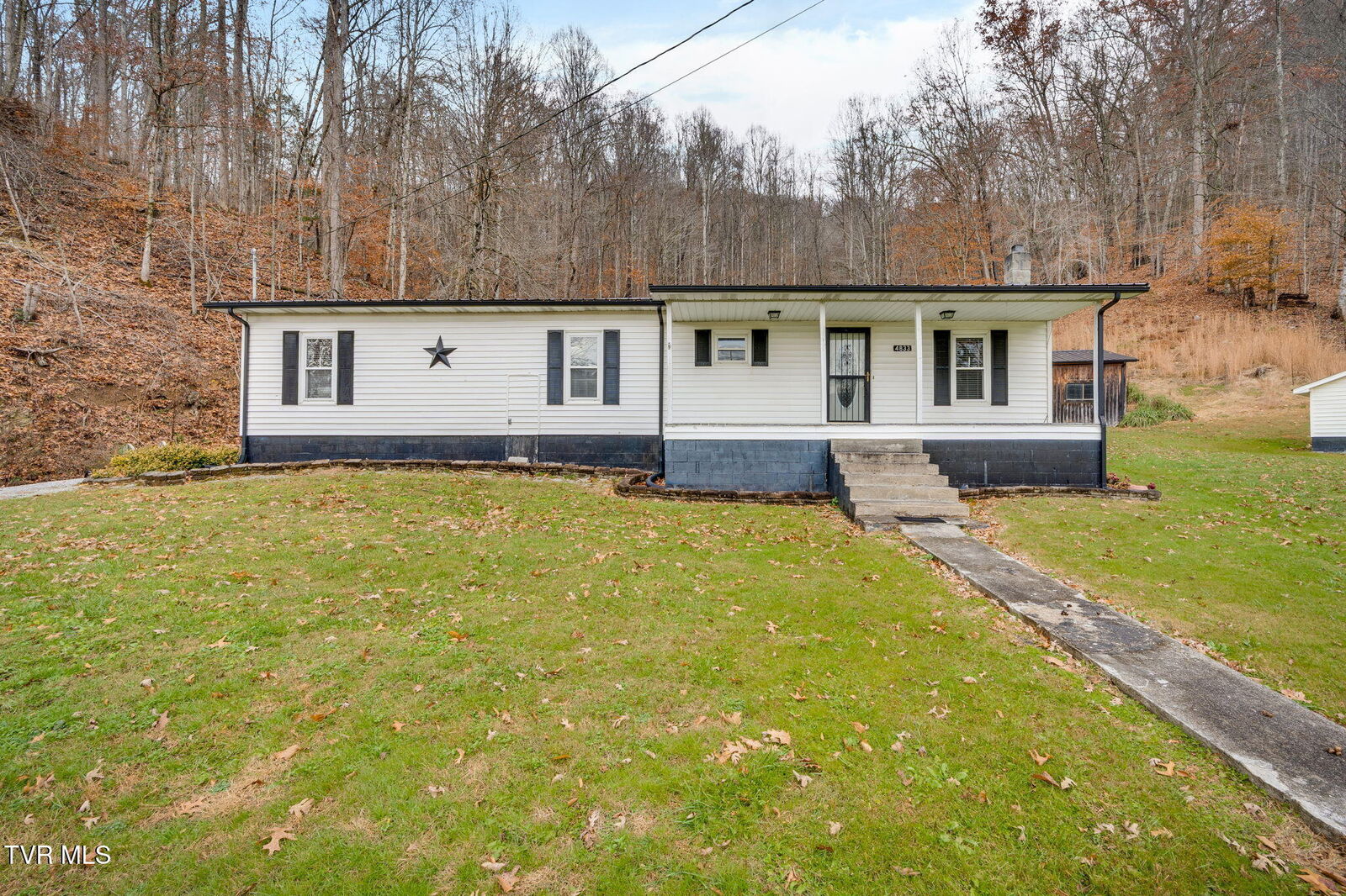 Property Photo:  4833 Mabe Stanleytown Rd.  VA 24244 