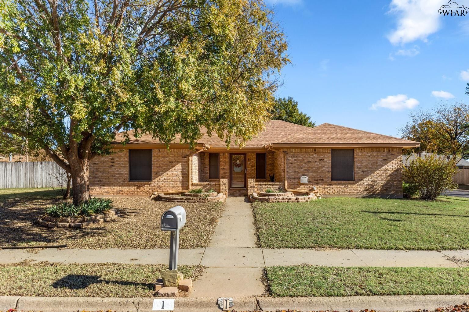 Property Photo:  1 Masterson Circle  TX 76308 