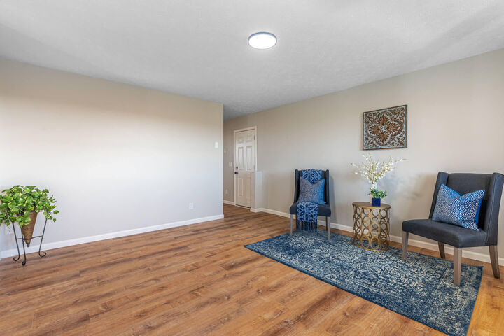 Property Photo: 8953 Davisson Road OH 43044