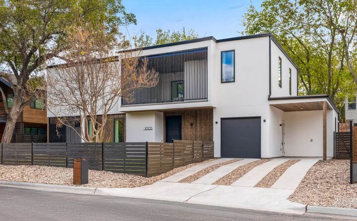 Property Photo:  1003 Juanita Street  TX 78704 