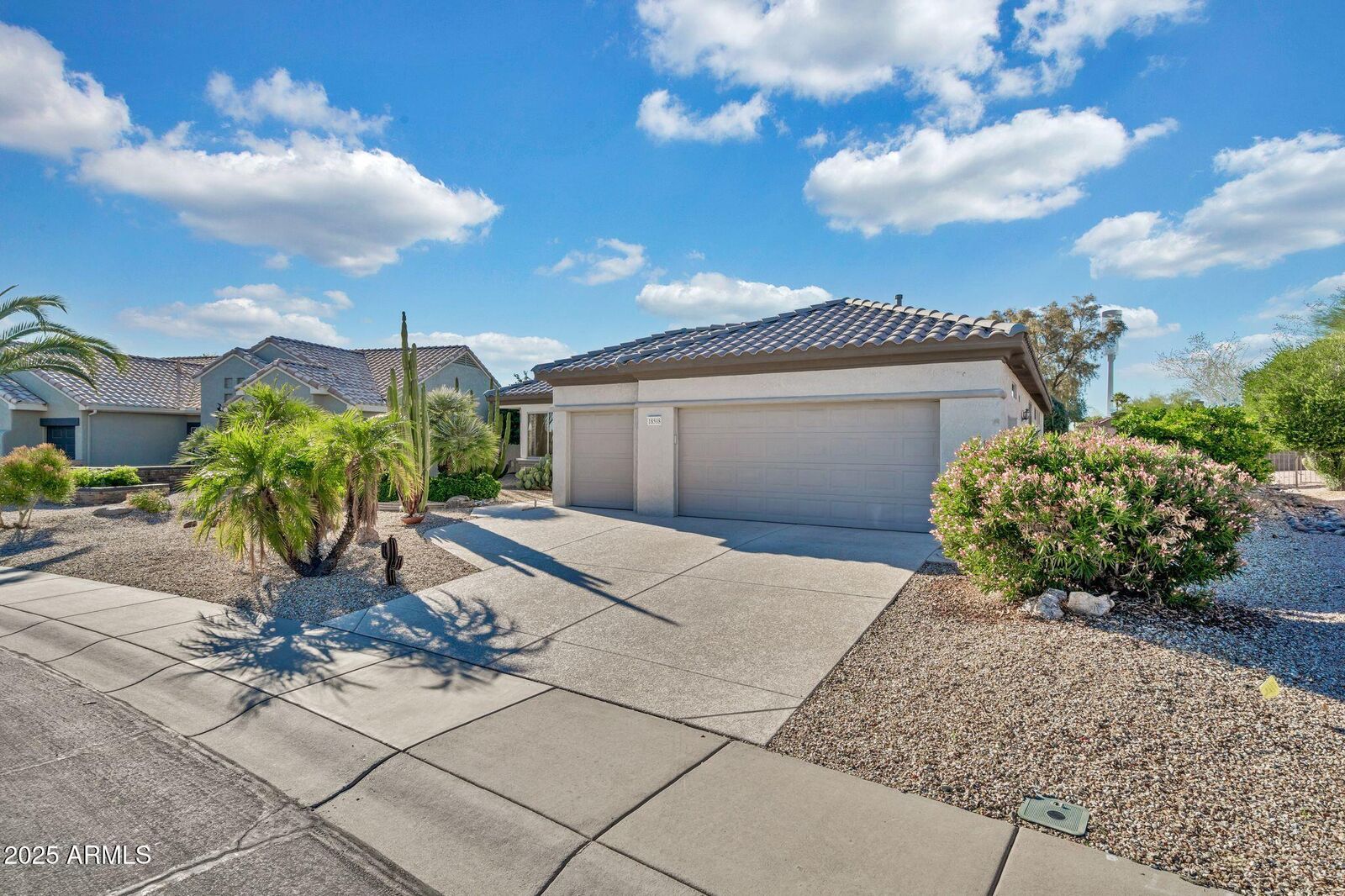 Property Photo: 18508 N Avalon Lane AZ 85374