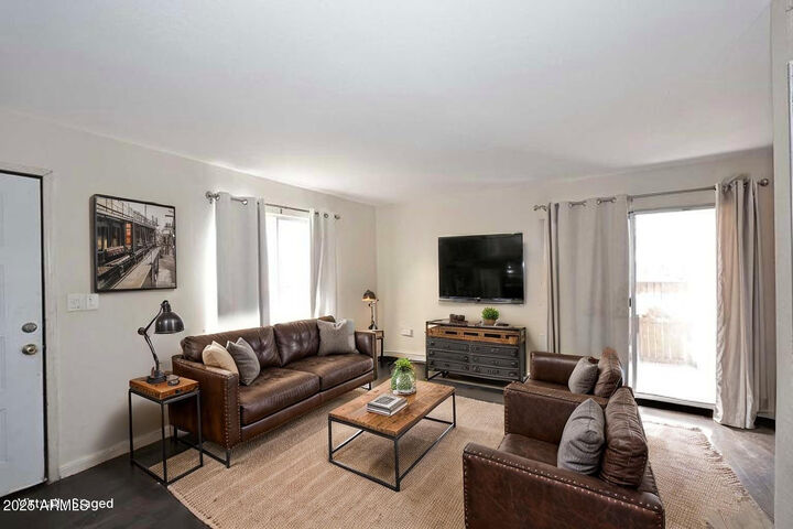 Property Photo:  8819 N 12th Place  AZ 85020 