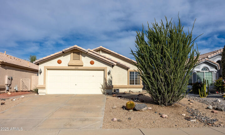 Property Photo: 10622 W Mohawk Lane AZ 85382