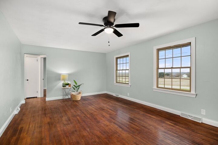 Property Photo: 1175 Twp Rd 753 OH 44805