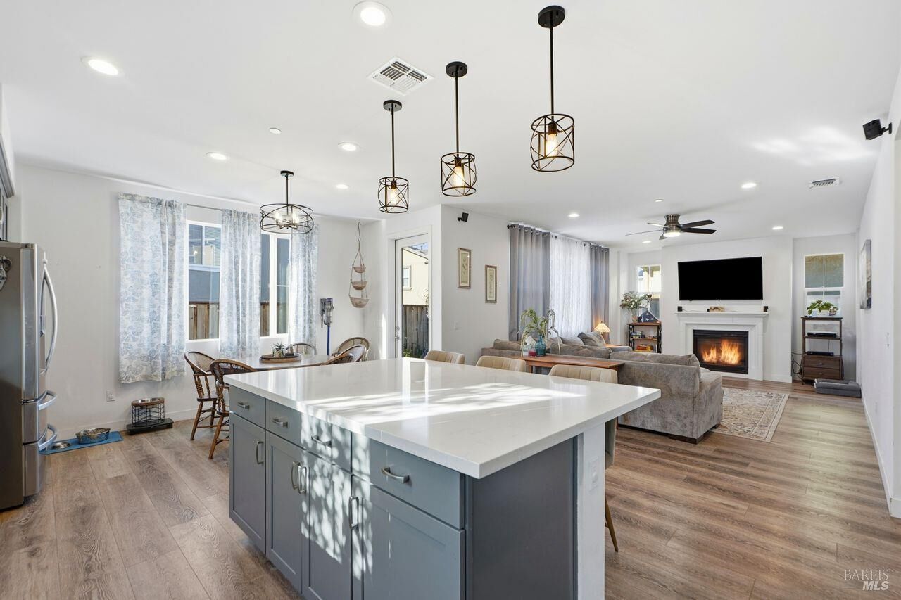 Property Photo:  1617 Sorrel Street  CA 95403 