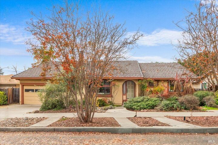 Property Photo:  805 Montrose Court  CA 95409 