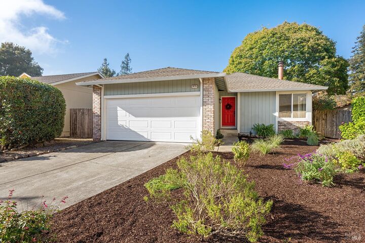 2478 Copperfield Court  Santa Rosa CA 95401 photo