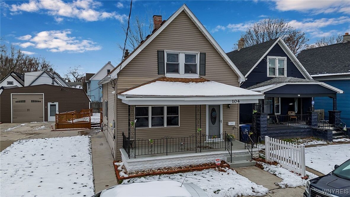 Property Photo:  104 Weimar Street  NY 14206 