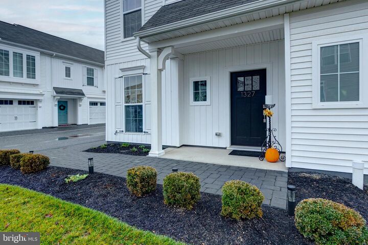 Property Photo:  1327 Carnegie Way  PA 17055 