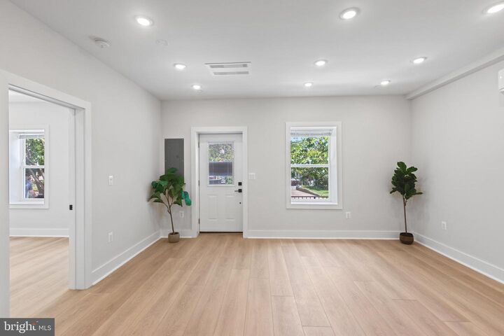 Property Photo:  2236 40th Street NW Five  DC 20007 