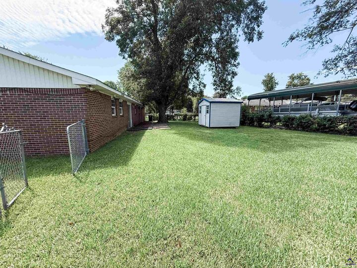 Property Photo: 128 Barnesdale Dr GA 31093