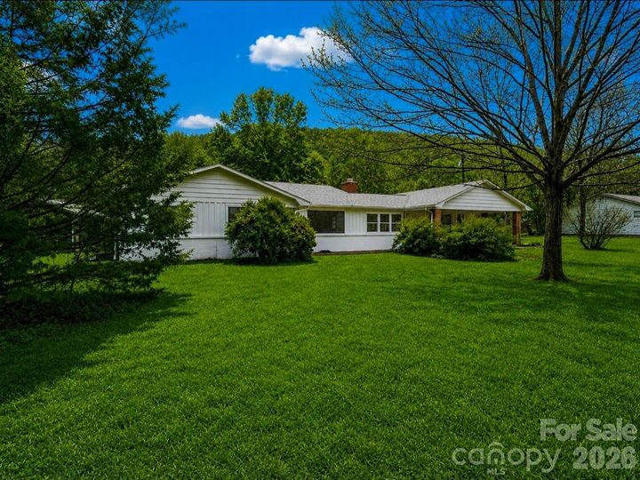 Property Photo:  109 Wall Road  NC 28782 