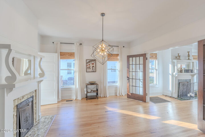 Property Photo:  304 E College Street  TN 38012 