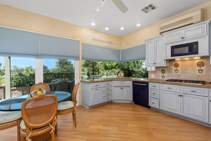 Property Photo: 32 Colonial Drive CA 92270