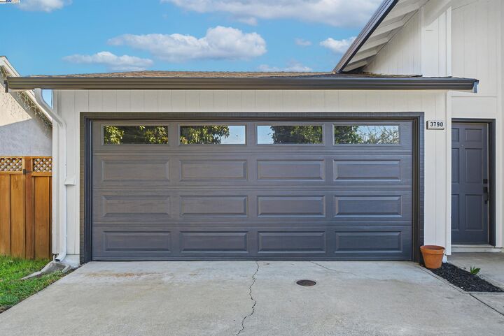 Property Photo:  3790 Ruskin Pl  CA 94536 