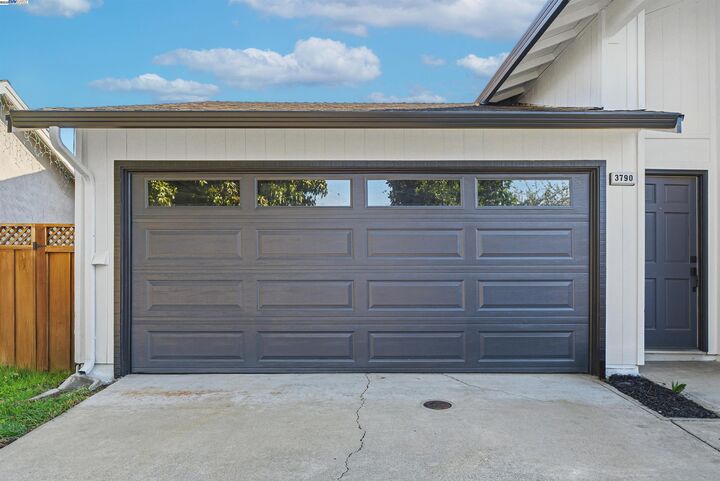 Property Photo:  3790 Ruskin Pl  CA 94536 