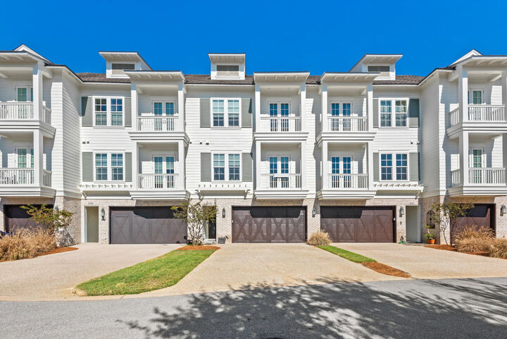 Property Photo: 4355 Bahia Lane FL 32541