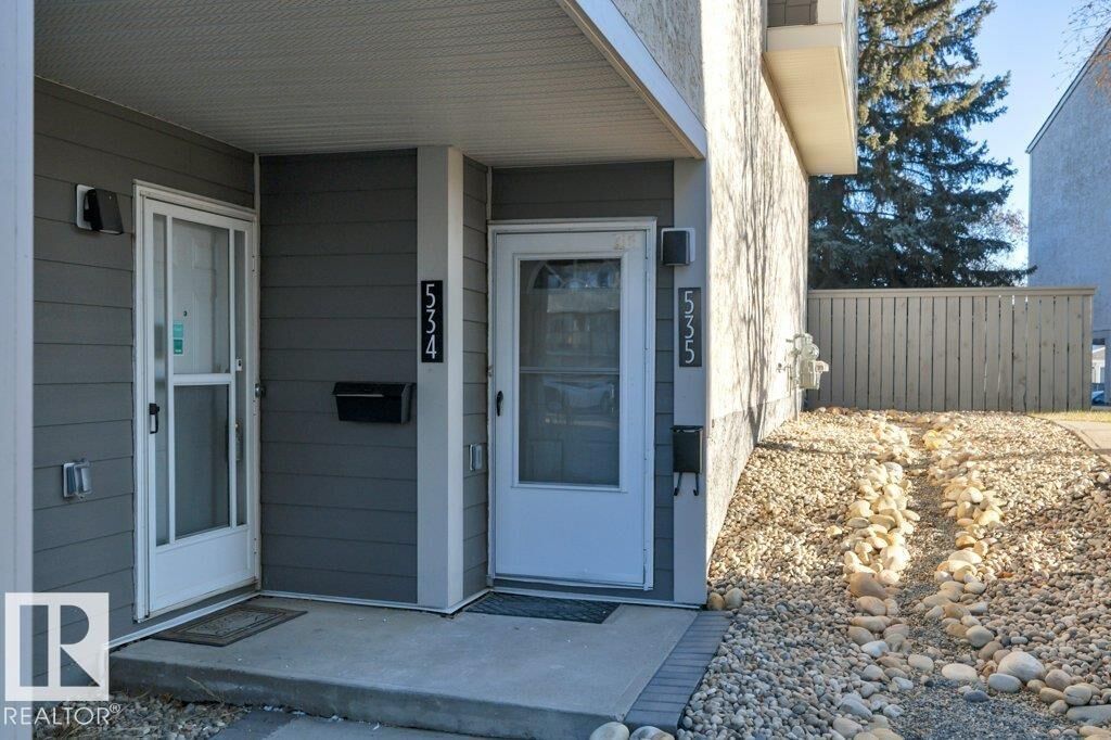 Property Photo:  535 Willow Court NW  AB T5T 2K7 