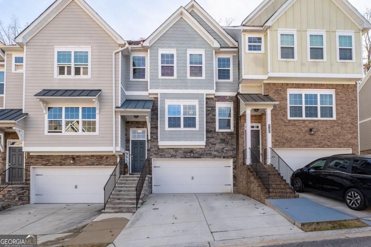 Property Photo: 4180 Chatham Ridge Drive GA 30518